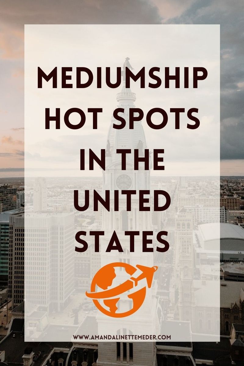 Снимка на столицата на Филаделфия от Крис Хенри на Unsplash с наслагване на текст Mediumship Hot Spots в Съединените щати