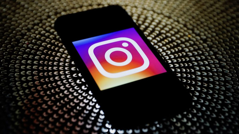 Influenciador do Instagram acusado de arrancar o coração e os pulmões de sua mãe em um ataque com faca