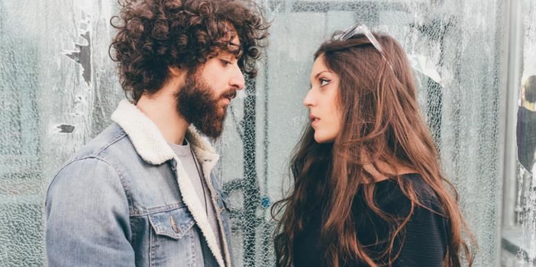 4 formas crueles en las que lastimas a tu pareja sin decir una palabra