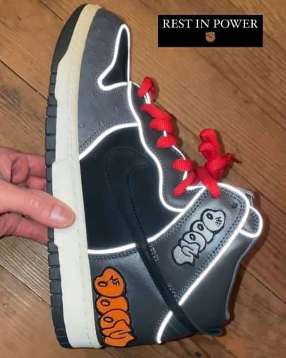 Campione MF DOOM Nike SB Dunk High