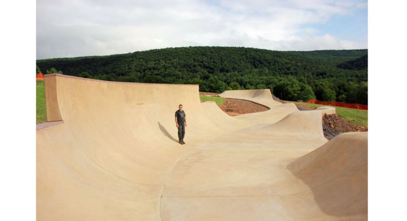 The Snake Run Skate Park no acampamento Woodward