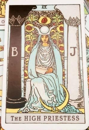 a ’chairt tarot àrd-shagart